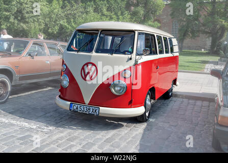 Vetture retrò;retrò parata automatica;Volkswagen Transporter;1962; Foto Stock