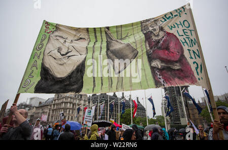 Manifestazione contro la visita di Stato nel Regno Unito del Presidente degli Stati Uniti, Donald Trump. Dotato di: atmosfera, vista in cui: Londra, Regno Unito quando: 04 giu 2019 Credit: Wheatley/WENN Foto Stock