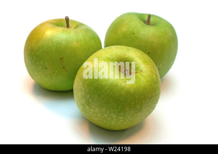 Green mature mele Granny su sfondo bianco Foto Stock