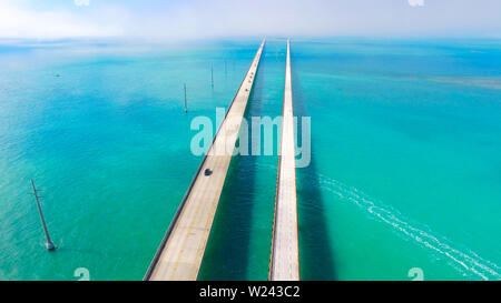 Seven Mile Bridge. Infinite road, vista aerea, Florida Keys. Stati Uniti d'America. Foto Stock