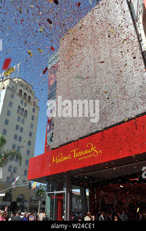 LOS ANGELES, CA. 21 luglio 2009: inaugurazione del museo di Madame Tussauds di Hollywood. La nuova $55 milioni di attrazione è in assoluto il primo museo di Madame Tussauds al mondo ad essere costruito da terra. Si trova su Hollywood Boulevard immediatamente accanto al famoso Grauman's Chinese Theater. © 2009 Paul Smith / Featureflash Foto Stock