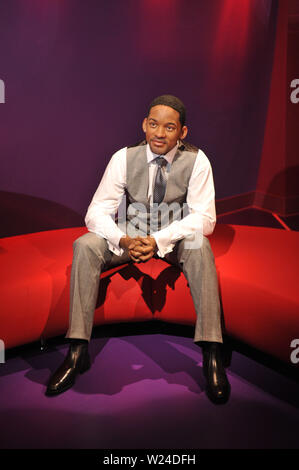 LOS ANGELES, CA. 21 luglio 2009: Will Smith waxwork figura - Inaugurazione del Museo di Madame Tussauds di Hollywood. La nuova $55 milioni di attrazione è in assoluto il primo museo di Madame Tussauds al mondo ad essere costruito da terra. Si trova su Hollywood Boulevard immediatamente accanto al famoso Grauman's Chinese Theater. © 2009 Paul Smith / Featureflash Foto Stock