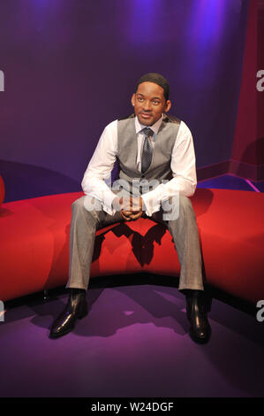 LOS ANGELES, CA. 21 luglio 2009: Will Smith waxwork figura - Inaugurazione del Museo di Madame Tussauds di Hollywood. La nuova $55 milioni di attrazione è in assoluto il primo museo di Madame Tussauds al mondo ad essere costruito da terra. Si trova su Hollywood Boulevard immediatamente accanto al famoso Grauman's Chinese Theater. © 2009 Paul Smith / Featureflash Foto Stock