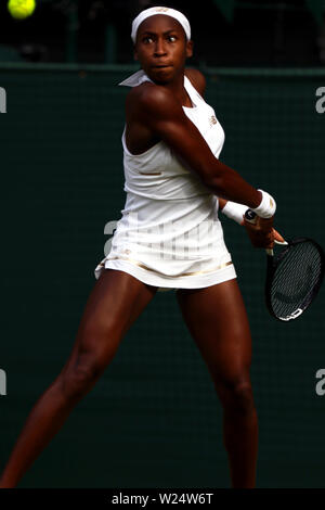Londra, Regno Unito. 05 Luglio, 2019. Il torneo di Wimbledon, 5 luglio 2019 - Cori Gauff durante il suo terzo round match contro Polono Herczog oggi a Wimbledon. Credito: Adam Stoltman/Alamy Live News Foto Stock