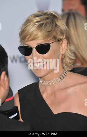 ANTIBES, Francia. 21 maggio 2009: Sharon Stone a amfAR Cinema Against AIDS Gala presso l'Hotel du Cap d'Antibes. © 2009 Paul Smith / Featureflash Foto Stock