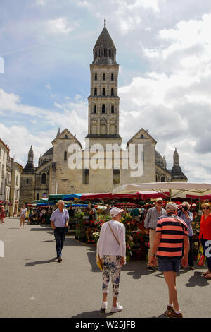 Saint anteriore nella cattedrale di Perigueux, dipartimento Dordogna in Nouvelle-Aquitaine nella parte sud-ovest della Francia. Foto Stock