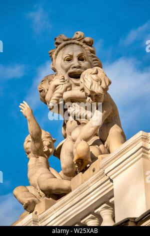 Particolare della facciata del Odessa Opera e Balletto ,Odessa, Ucraina Foto Stock