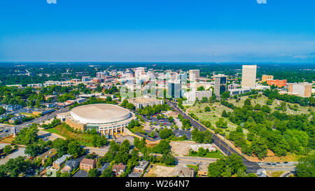 Antenna lo skyline del centro cittadino di Greenville nella Carolina del Sud. Foto Stock