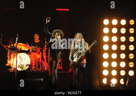 Alice in Chains William Duvall e Mike Inez in esecuzione al Wembley Arena, Londra, Inghilterra, Maggio 25th, 2019. Foto Stock