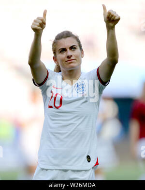 L'Inghilterra del Karen Carney riconosce i tifosi alla fine della FIFA Coppa del Mondo Donne terzo posto Play-Off allo Stade de Nice, Nice. Foto Stock