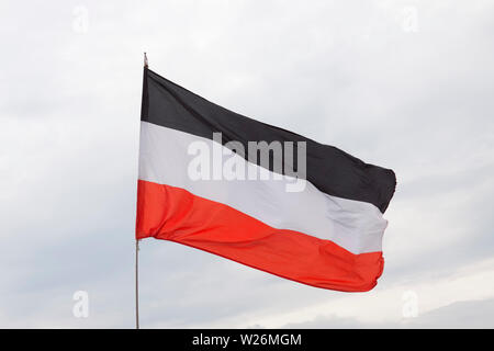 Reich la bandiera, la bandiera del Nord tedesco Confederazione e il Reich Tedesco (Impero, dal 1871 al 1919) e 1933 a 1945 colori del "Terzo Reich" Foto Stock