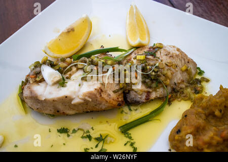 Il mahi mahi, Le Grain de Sel ristorante, Anse de grande soluzione salina o Salines spiaggia, San Bartolomeo o St Barths o St Barts Foto Stock