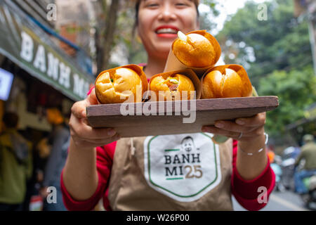 Banh Mi a Banh Mi 25, Hanoi, Vietnam Foto Stock