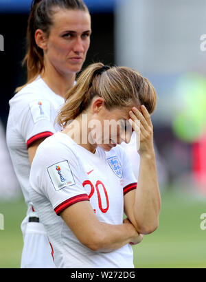 L'Inghilterra del Karen Carney appare sconsolato alla fine della FIFA Coppa del Mondo Donne terzo posto Play-Off allo Stade de Nice, Nice. Foto Stock