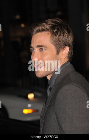 LOS ANGELES, CA. 04 novembre 2010: Jake Gyllenhaal in premiere mondiale del suo nuovo film "Amore & altri farmaci come la serata di apertura gala del AFI Fest 2010 a Grauman's Chinese Theater di Hollywood. © 2010 Paul Smith / Featureflash Foto Stock