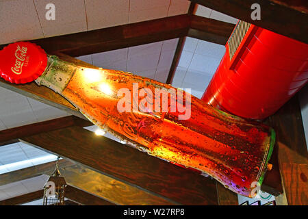 Vintage Coca Cola bottiglia gli annunci a barra di ancoraggio a Buffalo, New York Foto Stock