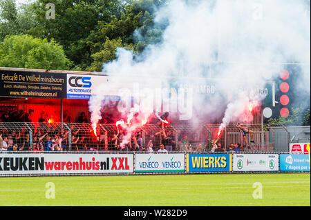 6 luglio 2019 Dordrecht, Paesi Bassi Soccer match di preseason FC Dordrecht v Feyenoord Feyenoord Rotterdam sostenitori Foto Stock