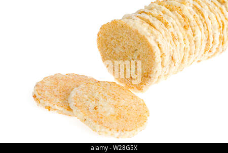 Congelati frittelle di patate su sfondo bianco. Foto Foto Stock