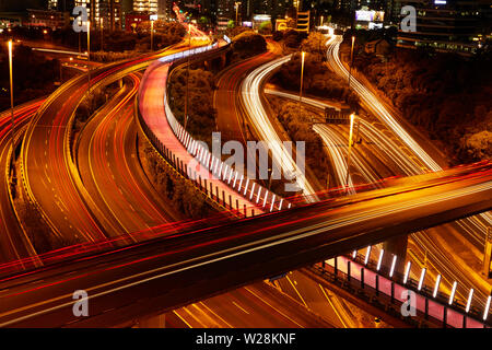 Hopetoun Bridge, Lightpath cycleway, e pendolari sulle autostrade, Auckland, Isola del nord, Nuova Zelanda Foto Stock