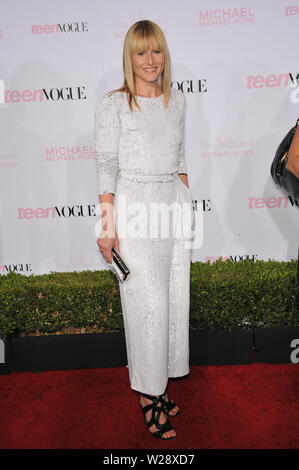 LOS ANGELES, CA. Ottobre 03, 2010: Amy Astley, editor-in-chief di Teen Vogue, all'ottava edizione di Teen Vogue Young Hollywood Party in partnership con Michael Kors a Paramount Studios di Hollywood. © 2010 Paul Smith / Featureflash Foto Stock