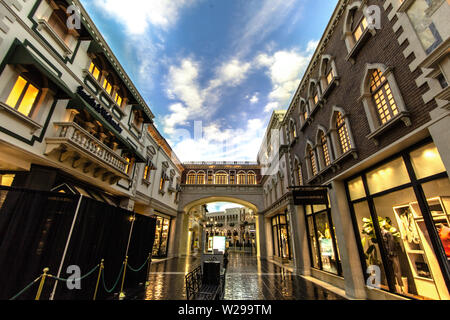 Las Vegas, Nevada, Stati Uniti d'America - 6 Maggio 2019: Interno del famoso personaggio veneziano del Grand Canal Shoppes a Las Vegas. Foto Stock