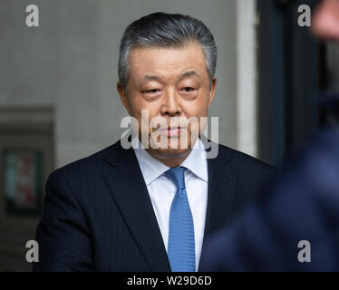 Londra REGNO UNITO. 07 Luglio, 2019. Ambasciatore cinese a Londra, Liu Xiaoming, lascia la BBC dopo che compaiono sul Andrew Marr Show. La Cina ha accusato la Gran Bretagna di interferire nei suoi affari di Hong Kong. Credito: Tommy Londra/Alamy Live News Foto Stock