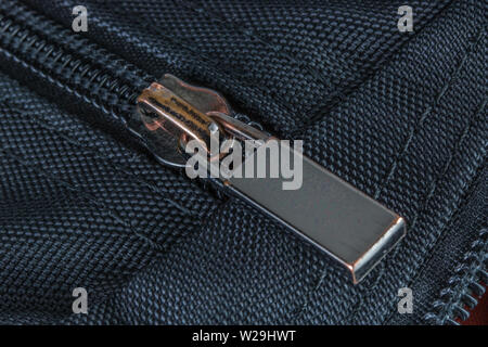 La zip chiuso sul sacco nero Foto Stock