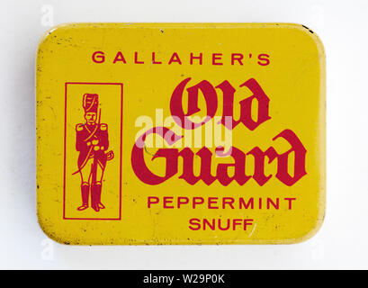 Il tabacco da fiuto Vintage Tin - Gallahers vecchia guardia Foto Stock