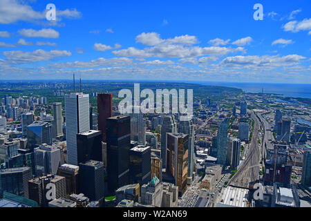 Lo skyline di Toronto come si vede dalla CN Tower Foto Stock