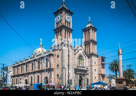 Tijuana, Messico - 2 agosto 2012 - la Cattedrale Metropolitana di Nostra Signora di Guadalupe Foto Stock