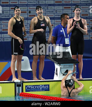 Piscina Scandone, Napoli, Italia. 7 Luglio, 2019. Trentesimo Universiade estiva giornata di gara 4 femminile; 4x200m Freestyle Finale, vincendo il team USA Credito: Azione Sport Plus/Alamy Live News Foto Stock