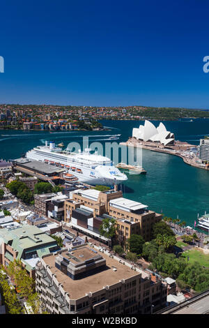 Australia, Nuovo Galles del Sud, NSW, Sydney, SIL area Rocks, Sydney Opera House, vista in elevazione, ore diurne Foto Stock