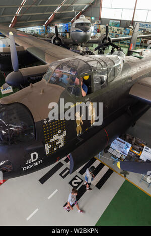 Australia, Australia occidentale, Bull Creek, RAAF Aviation Heritage Museum, WW2-ser Avro Lancaster aerei bombardieri Foto Stock