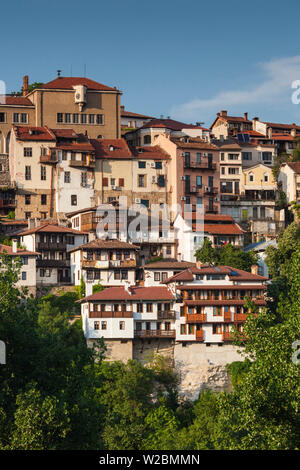 La Bulgaria, centrale Monti, Veliko Tarnovo, vista in elevazione di Varosha, Old Town Foto Stock