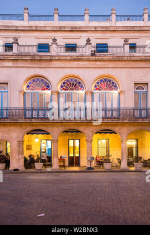 Hotel Santa Isabel, Plaza de Armas, la Habana Vieja, Havana, Cuba Foto Stock