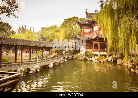 L' Yuyuan Gardens, Città Vecchia, Shanghai, Cina Foto Stock