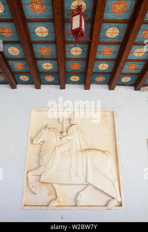 Memorial Carving in Trogirs municipio storico Stari Grad (Città Vecchia), Trogir, Dalmazia, Croazia Foto Stock