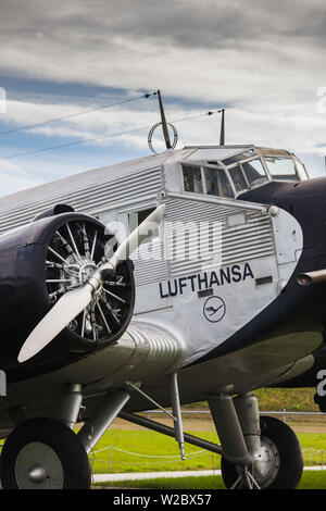 In Germania, in Baviera, Monaco di Baviera, l'Aeroporto Internazionale di Monaco, 1930s-ser, compagnie aeree Lufthansa Junkers Ju-52 aereo di linea, Tante Ju, Zia Ju Foto Stock