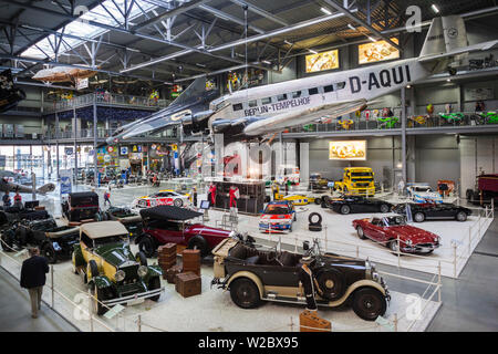 Germania Renania-Palatinato, Speyer,Technik Museum Speyer, galleria con il tedesco Junkers Ju-52 velivoli da trasporto degli anni trenta-ser Foto Stock