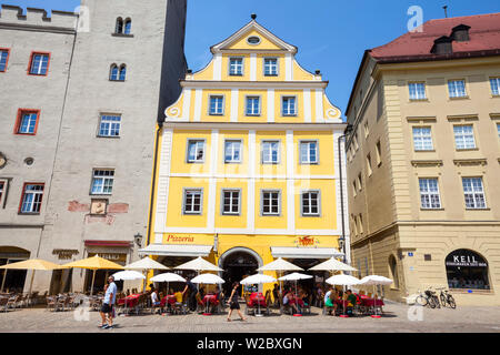 Haidplatz Square, Città Vecchia, Regensburg, Alto Palatinato, Baviera, Germania Foto Stock