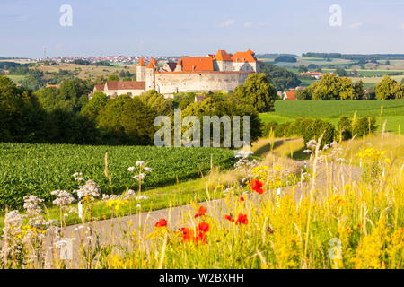 Il pittoresco medievale castello di Harburg, Harburg, Svevia, Baviera, Germania Foto Stock