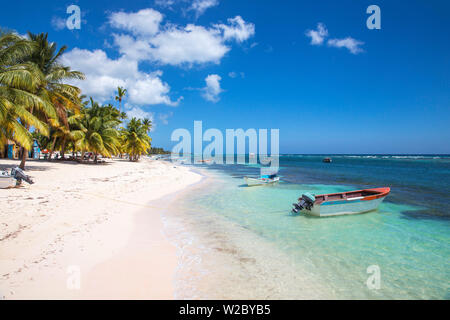 Repubblica Dominicana, Punta Cana, Parque Nacional del Este, l'isola di Saona, Mano Juan, un pittoresco villaggio di pescatori Foto Stock