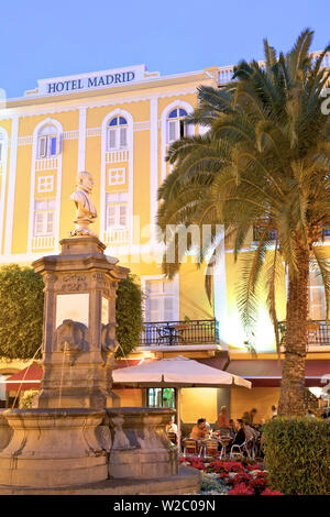 Ristorante in Plaza de Cairasco, Triana, Las Palmas de Gran Canaria Gran Canaria Isole Canarie Spagna, Oceano Atlantico, Europa Foto Stock