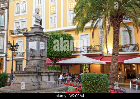 Ristorante in Plaza de Cairasco, Triana, Las Palmas de Gran Canaria Gran Canaria Isole Canarie Spagna, Oceano Atlantico, Europa Foto Stock