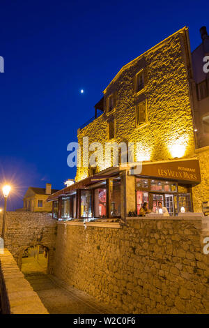 Ristorante della città vecchia di Antibes, Alpes-Maritimes, Provence-Alpes-Côte d'Azur, Costa Azzurra, Francia Foto Stock