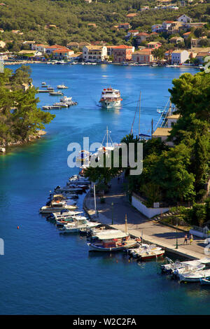 Vista sul Porto di Gaios, Paxos, Isole Ionie, isole greche, Grecia, Europa Foto Stock