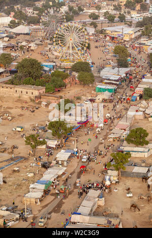 India Rajasthan, Pushkar, vista aerea del cammello di Pushkar Fair Foto Stock