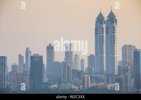 India Maharashtra, Mumbai, imperiale a doppia torre complesso residenziale Foto Stock