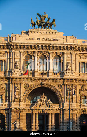 Italia Lazio Roma, il Palazzo di Giustizia - la sede della Corte Suprema di Cassazione Foto Stock