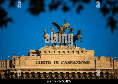 Italia Lazio Roma, il Palazzo di Giustizia - la sede della Corte Suprema di Cassazione Foto Stock